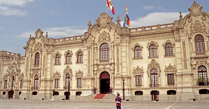 Foto Peru-266 - Government Palace por Dennis Jarvis www.flickr.comphotosarcher102217913467