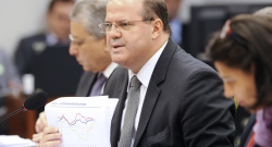 Alexandre Antonio Tombini por Geraldo Magela/Agência Senado www.flickr.com/photos/agenciasenado/15985590572