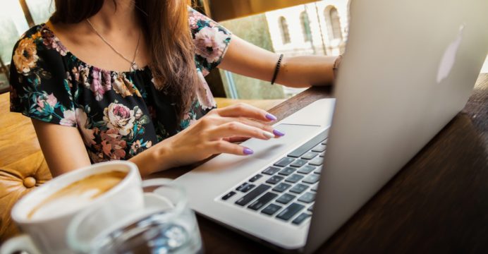 Latinas in Media: Emprendimiento alimentado por historias