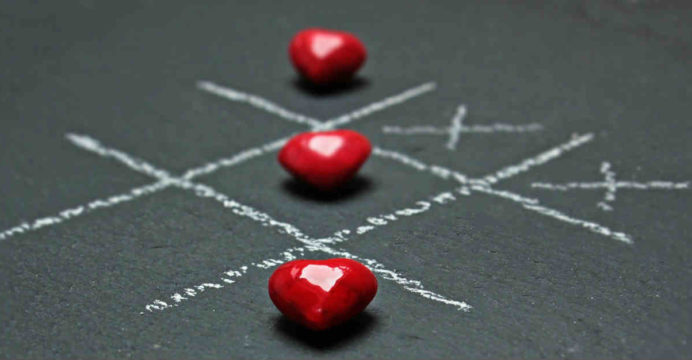 Tres en raya - corazones - paro cardíaco