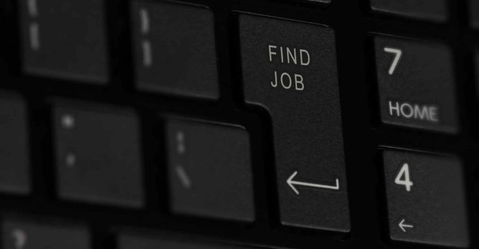 Encuentra trabajo por algoritmo